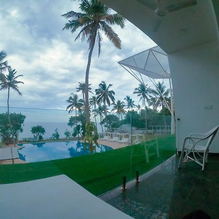 Elixir Cliff Beach Resort&Spa Varkala Exterior foto