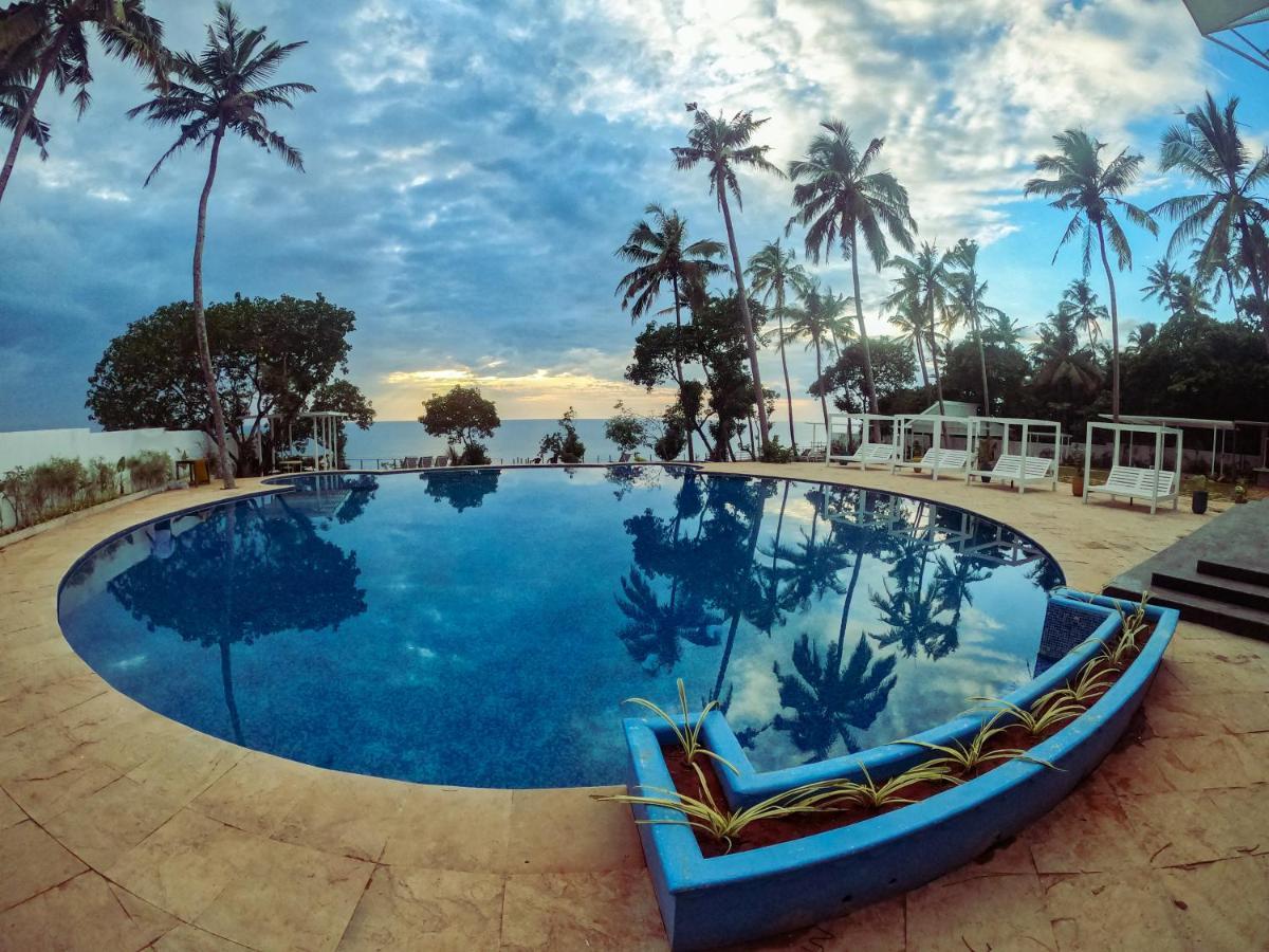Elixir Cliff Beach Resort&Spa Varkala Exterior foto
