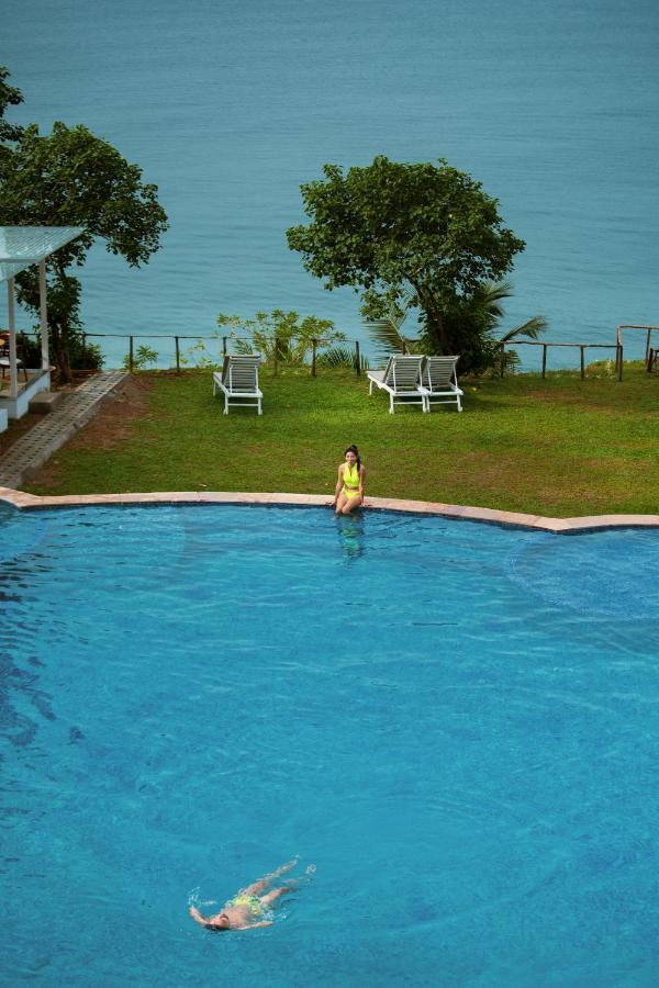 Elixir Cliff Beach Resort&Spa Varkala Exterior foto